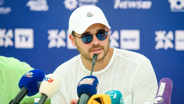 Эмин во время пресс-конференции, посвященной открытию международного музыкального фестиваля Жара - Sputnik Азербайджан
