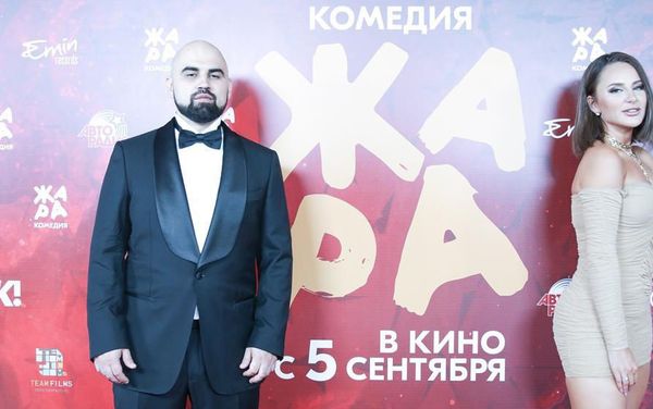 Закрытый премьерный показ самой звездной комедии года – Жара! - Sputnik Азербайджан