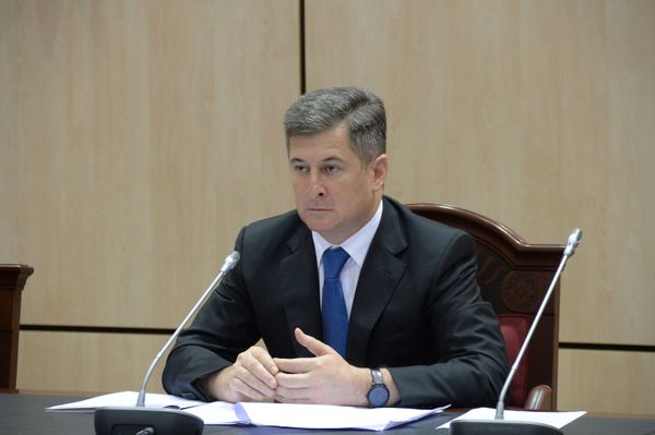 Уйти в онлайн и упростить процедуру - глава Госкомитета о том, как удовлетворить граждан - Sputnik Азербайджан