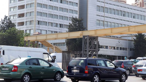 Şamaxinka adlanan ərazidə tikintisi dayandırılan piyada keçidi - Sputnik Азербайджан