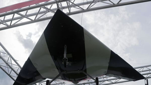 Масштабный летный демонстратор ударного БЛА Охотник, фото из архива - Sputnik Азербайджан