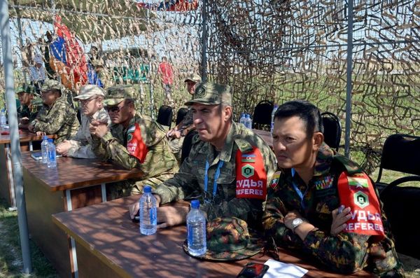 Азербайджанские военные врачи показали, на что способны на поле боя - видео - Sputnik Азербайджан