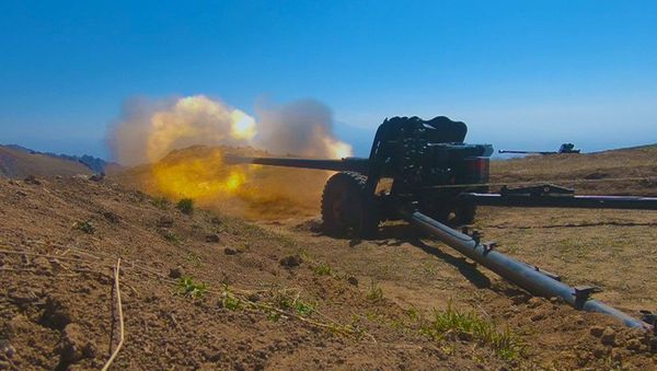 Проведена проверка артиллерийских и минометных подразделений первого эшелона Отдельной общевойсковой армии - Sputnik Азербайджан