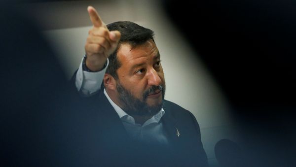 Лидер правой партии Лига и вице-премьер правительства Маттео Сальвини - Sputnik Азербайджан