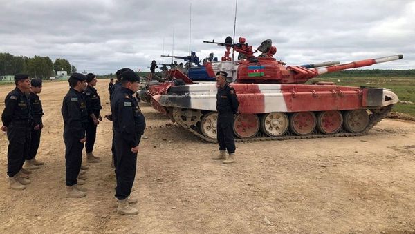 Азербайджанские танкисты, участвующие в конкурсе Танковый биатлон, завершили финальную подготовку - Sputnik Азербайджан
