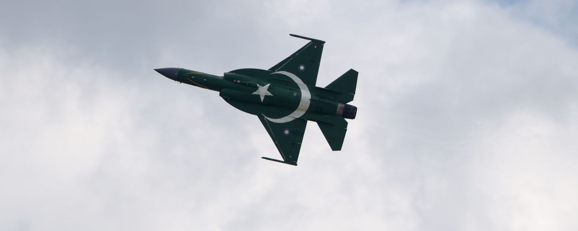 Пакистанский истребитель JF-17, фото из архива - Sputnik Азербайджан, 1920, 02.11.2021