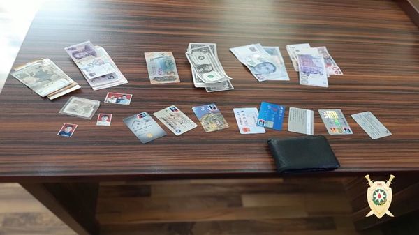 Полиция помогла китайцу спасти свой будущий бизнес в Азербайджане Полиция помогла китайцу спасти свой будущий бизнес в Азербайджане - Sputnik Азербайджан