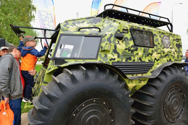 Выставка военной техники на полигоне Алабино - Sputnik Азербайджан