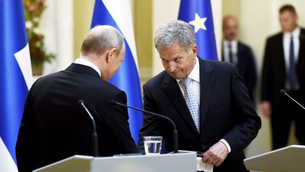 Президент России Владимир Путин и президент Финляндии Саули Ниинистё - Sputnik Азербайджан