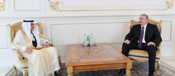 Президент Азербайджана Ильхам Алиев принял генерального секретаря Организации исламского сотрудничества Юсифа бин Ахмеда Аль-Усаймина - Sputnik Азербайджан