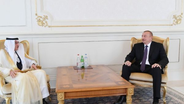 Президент Азербайджана Ильхам Алиев принял генерального секретаря Организации исламского сотрудничества Юсифа бин Ахмеда Аль-Усаймина - Sputnik Азербайджан