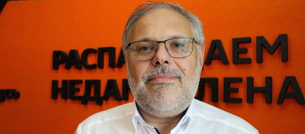Экономический эксперт, публицист Михаил Хазин  - Sputnik Азербайджан