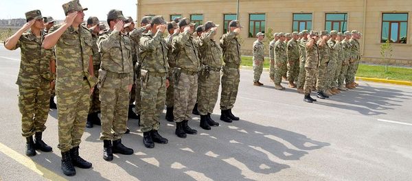 Турецкие и грузинские военнослужащие прибыли в Баку для участия в учениях “Eternity-2019” - Sputnik Азербайджан