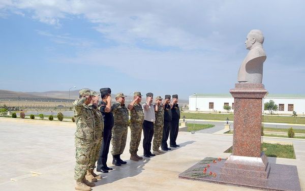Турецкие и грузинские военнослужащие прибыли в Баку для участия в учениях “Eternity-2019” - Sputnik Азербайджан