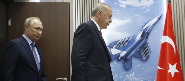 Президент РФ Владимир Путин и президент Турции Реджеп Тайип Эрдоган, фото из архива - Sputnik Азербайджан
