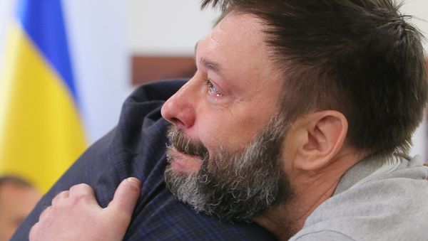 Руководитель портала РИА Новости Украина Кирилл Вышинский после заседания апелляционного суда Киева - Sputnik Азербайджан