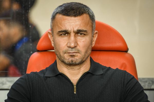 Гурбанов: после того, как “Карабах” остался один, игроки стали испытывать давление Гурбанов: после того, как “Карабах” остался один, игроки стали испытывать давление - Sputnik Азербайджан