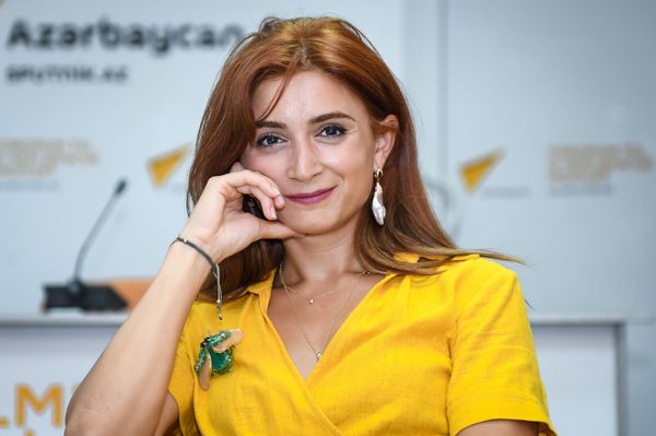 Как стать популярным и не обманывать своих подписчиков – мнения азербайджанских блогеров - Sputnik Азербайджан