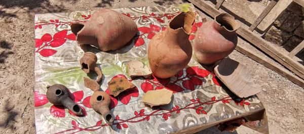 Керамические лампы и кувшины, возраст которых насчитывает восемь-девять столетий - Sputnik Азербайджан