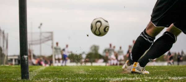 Futbolçu, arxiv şəkli - Sputnik Азербайджан