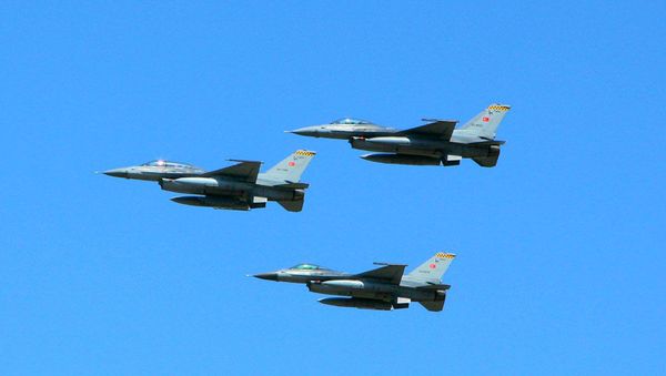 Самолеты F-16, участвующие в учениях “TurAz Qartalı-2019” - Sputnik Азербайджан