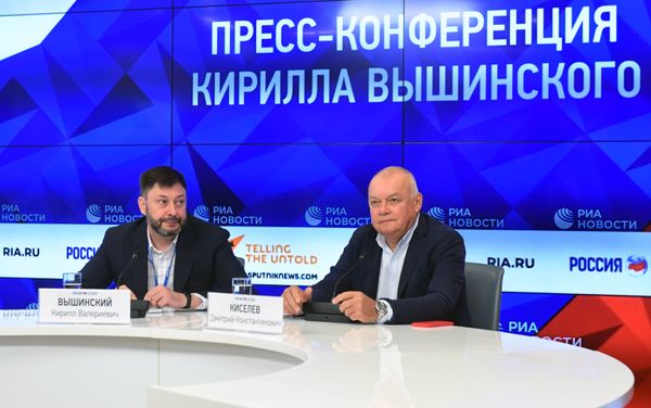 Вышинский поблагодарил Путина - Sputnik Азербайджан