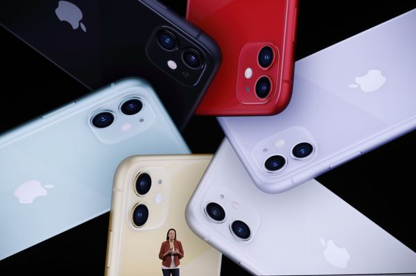 Презентация новых  iPhone 11 в Калифорнии  - Sputnik Азербайджан