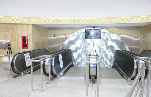 Одна из станций бакинского метро открылась после ремонта - фото - Sputnik Азербайджан