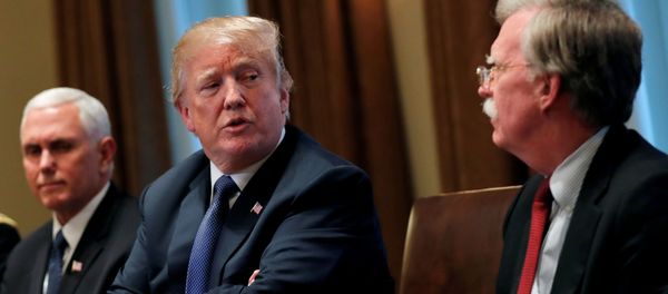 Президент США Дональд Трамп и Джон Болтон, фото из архива - Sputnik Азербайджан