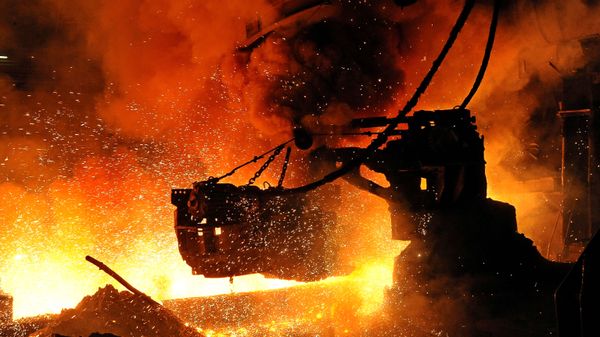 Чугуноплавильный завод, фото из архива - Sputnik Азербайджан