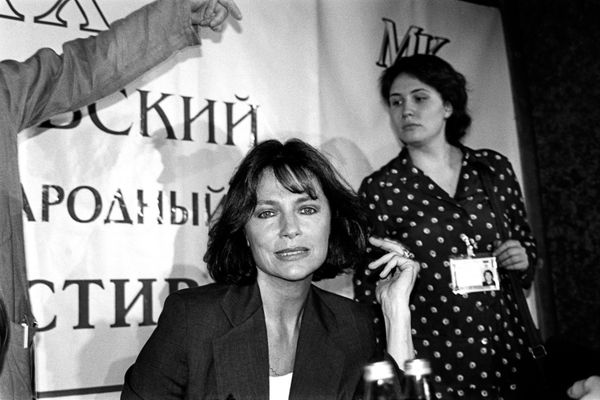 Кинодива в роли бабушки: несравненной Жаклин Биссет - 75 - Sputnik Азербайджан
