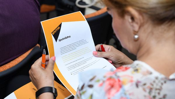 Образовательный проект SputnikPro на тему Синтетические форматы подачи информации в СМИ: возможности и средства - Sputnik Азербайджан
