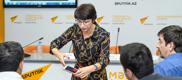 Образовательный проект SputnikPro на тему Синтетические форматы подачи информации в СМИ: возможности и средства - Sputnik Азербайджан