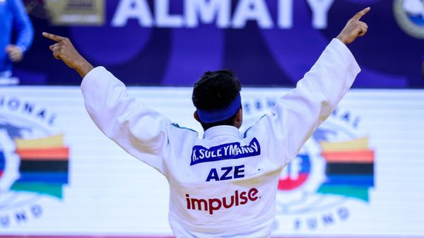 Азербайджанский дзюдоист Кямран Сулейманов (60 килограммов) на чемпионате мира среди кадетов, который проходит в Алматы (Казахстан) - Sputnik Азербайджан