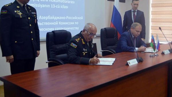 Обсуждены вопросы военно-технического сотрудничества между Азербайджаном и Россией - Sputnik Азербайджан