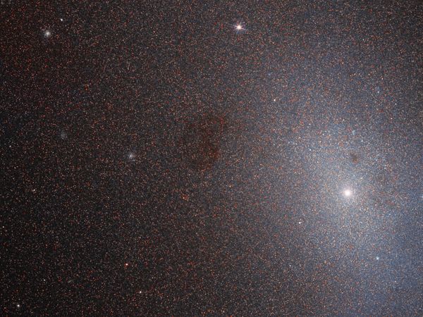 Карликовая эллиптическая галактика M 110 в созвездии Андромеды - Sputnik Азербайджан