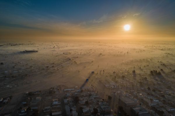 Снимок Polluted New Year фотографа Eliud Gil Samaniego, ставший победителем в категории Sustainable Cities Prize 2019 в рамках конкурса The Environmental Photographer of the Year 2019 - Sputnik Азербайджан