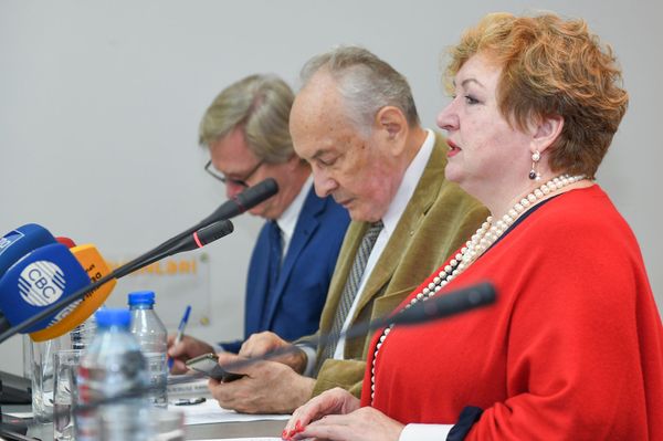 Олжас Сулейменов: надо вместе хранить и передавать память о Великой Победе - Sputnik Азербайджан