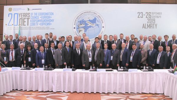 Участники 37-ого совещания Координационного Совета и Координационной группы экспертов «Евразия» - Sputnik Азербайджан