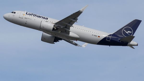 Аэробус Lufthansa A320, фото из архива - Sputnik Азербайджан