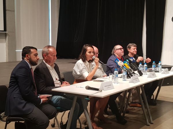 Фестиваль M.A.P. в Баку: известный режиссер подменил на сцене приболевшего актера - Sputnik Азербайджан