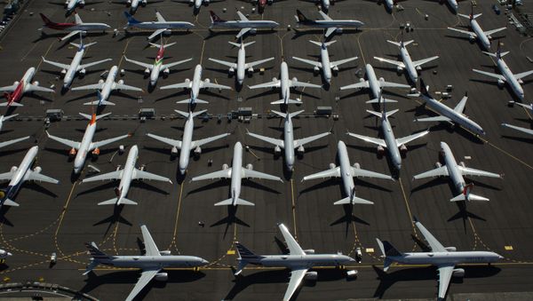 Самолеты Boeing 737 MAX видны припаркованными возле Boeing Field - Sputnik Азербайджан