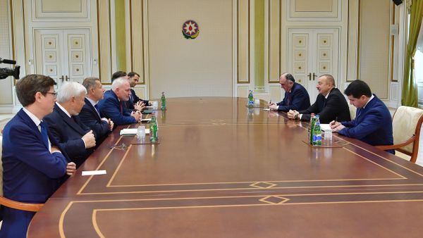 Prezident İlham Əliyev ATƏT-in Minsk qrupunun həmsədrlərini qəbul edib - Sputnik Азербайджан