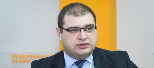 Директор Кавказского центра политического анализа Ахмед Алили - Sputnik Азербайджан