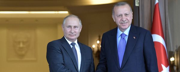 Президент РФ Владимир Путин и президент Турции Реджеп Тайип Эрдоган во время встречи, фото из архива - Sputnik Азербайджан