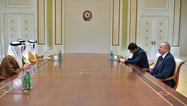Президент Азербайджана Ильхам Алиев принял делегацию под руководством государственного министра иностранных дел Объединенных Арабских Эмиратов Анвара Гаргаша - Sputnik Азербайджан