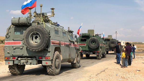 Военная полиция РФ на северо-востоке провинции Алеппо в Сирии - Sputnik Азербайджан