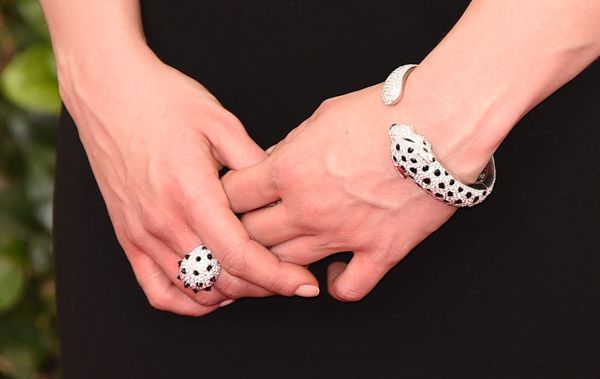 Актриса Эмилия Кларк в украшениях Cartier на Премии Гильдии киноактеров США в Лос-Анджелесе - Sputnik Азербайджан