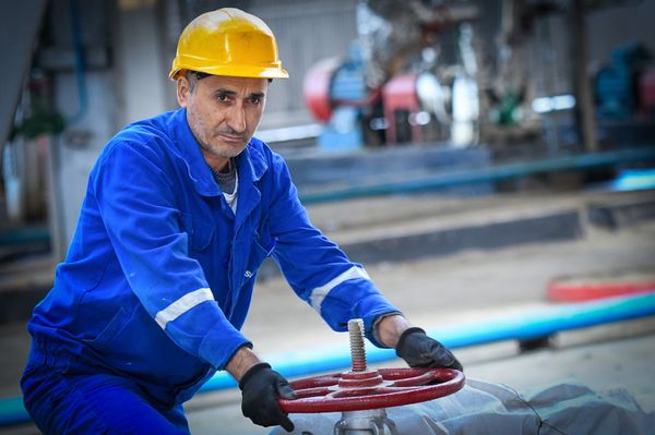 Бакинский нефтеперерабатывающий завод имени Гейдара Алиева - Sputnik Азербайджан
