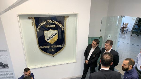 Представители Карабаха в музее АПОЭЛа - Sputnik Азербайджан